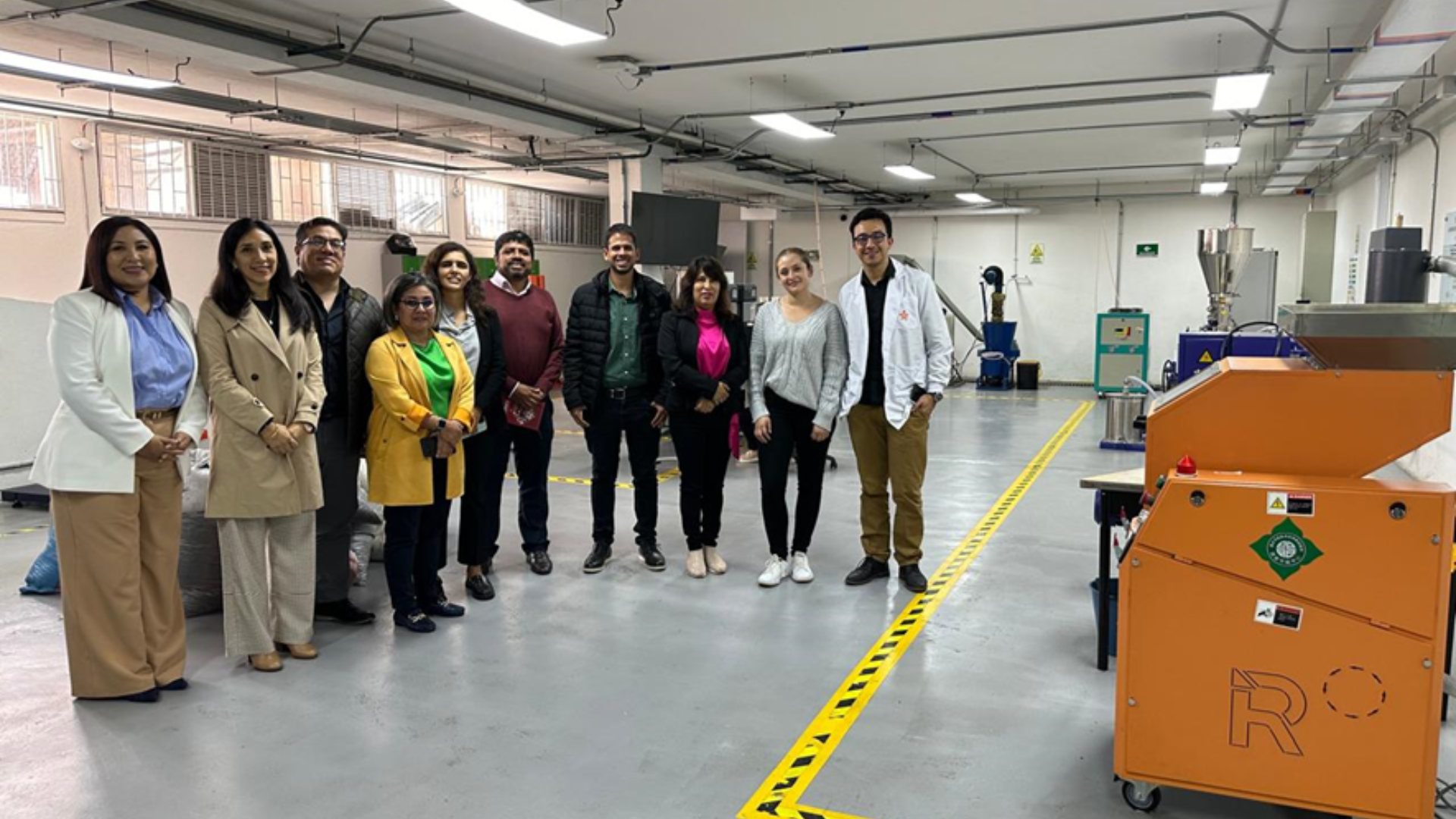 Funcionarios/as del Sector Producción realizan visita de intercambio sobre Economía Circular en Colombia